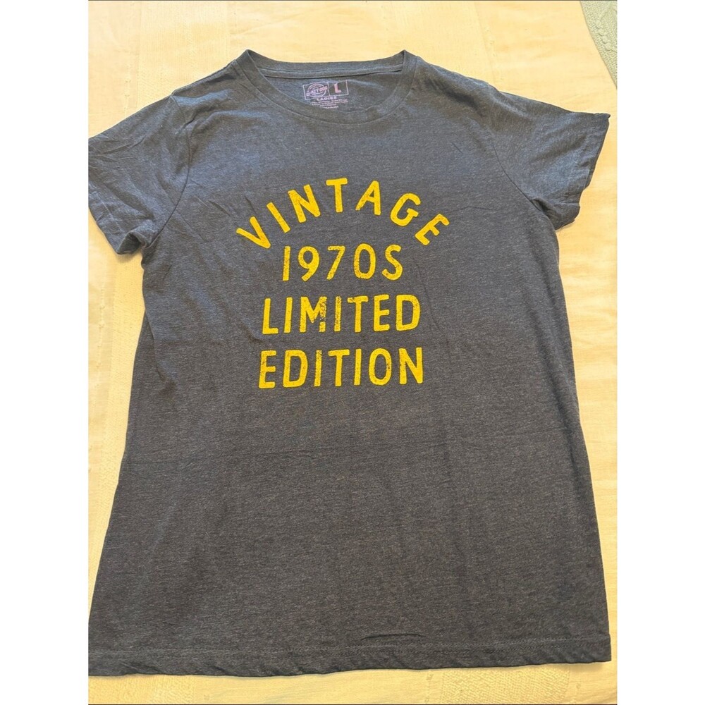 Vintage 1970s Limited Edition Graphic Tee - heather navy with Yellow Print